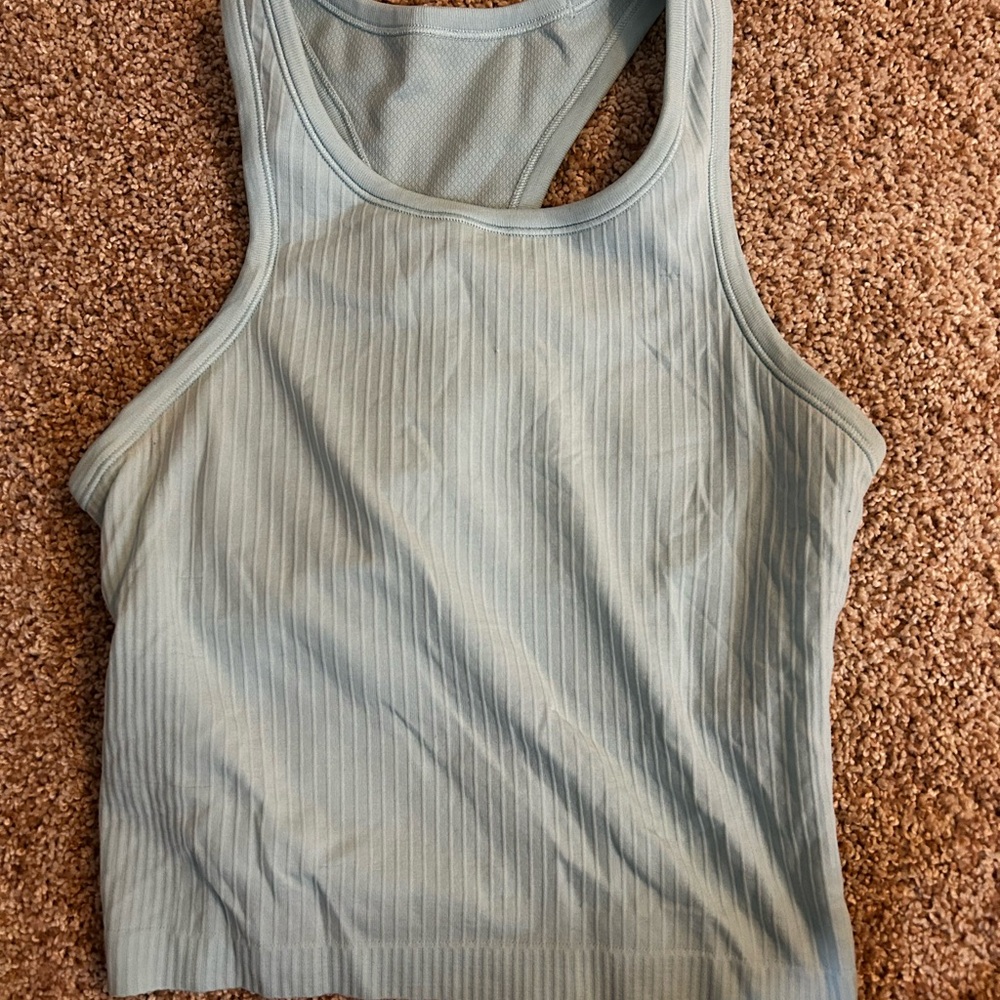 Lululemon cropped ebb to street tank size 6